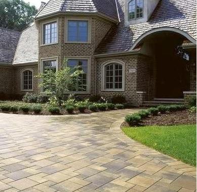 Creative Driveway Designs Bring Attention To The Rest Of The Project