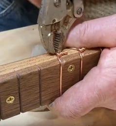 Kinking the wire